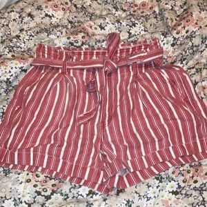 Women’s American eagle outfitters red & cream high waisted shorts